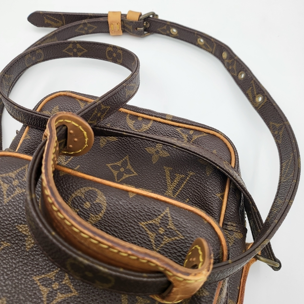 LOUIS VUITTON Monogram Canvas Amazone PM, Authentic w/COA. - Picture 2 of 16